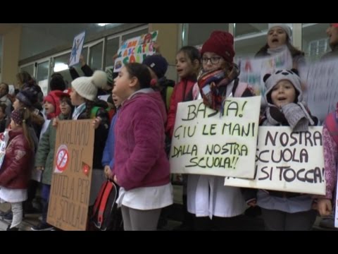 Chi prende helminths Erba che si riunisce contro lyambliya a