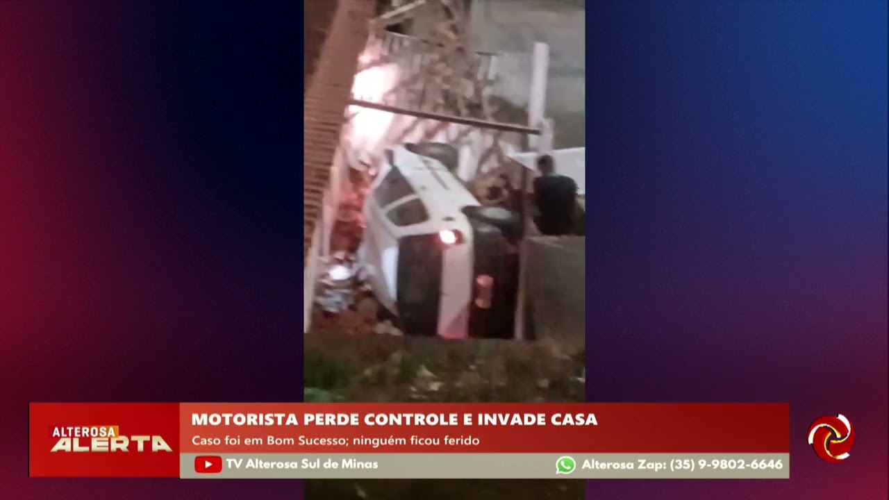 Veja o video: carro invade casa em Bom Sucesso