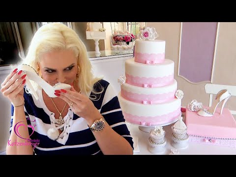 Cheat day allowed! Wedding cake is calling! 🎂😋 | Daniela Katzenberger #RTLZWEICLASSIC #16