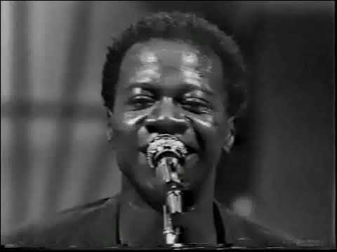 Papa Wemba & Viva La Musica - Live à Kinshasa après la scission avec Victoria Eleison (Entier) 1983