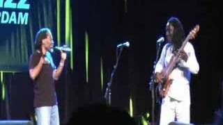 Bobby McFerrin, Richard Bona & Cyro Baptista - Live