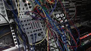 Video thumbnail for Testing Behringer 305 (System 100) by Exsiderurgica