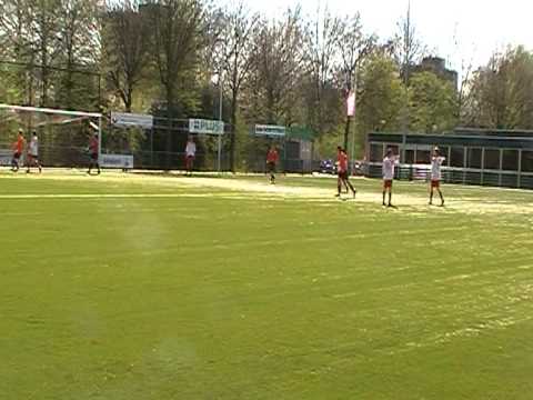 9 april 2011 FC De Bilt B1 - VV De Meern B2  Doelpunt Bastiaan, assist Desmond via paal
