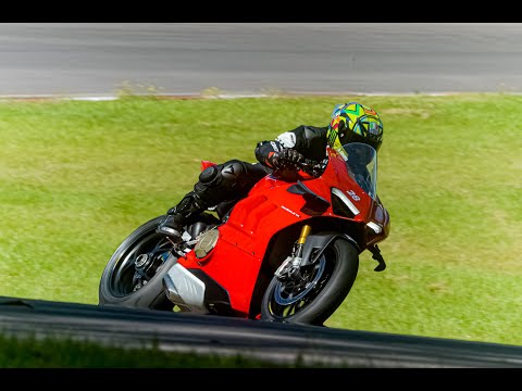 More one racing day with my Panigale V4S in Guapore International Circuit. Its very comum ride here.