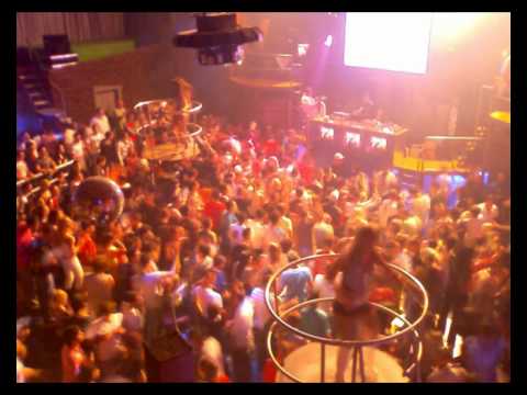 Mark Van Dale Feat. CB Milton - Something Goin' On (Klubbhead Mix).mp4