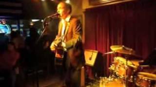 ulf chante brel: une ile