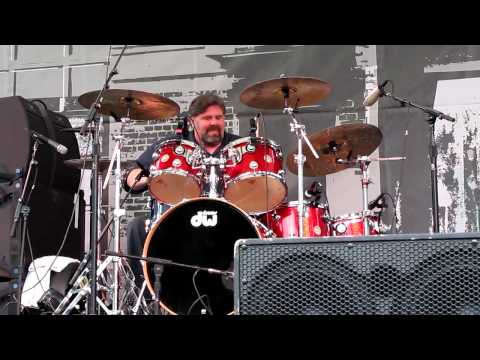 Michael Leasure Drum Solo [Portland Waterfront Blues Festival 2010]