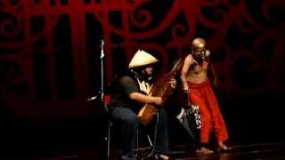 Download lagu [On Stage] Pantomine Perfomance - Jemek Supardi [Festival Dayak Jogja 2011] mp3