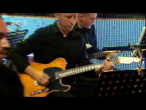 Leteći odred i Ulica kestena - Charlie Sheen (uživo na Zagrebačkom festivalu)