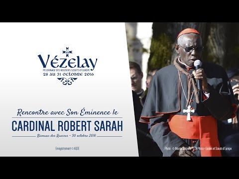 Vézelay 2016 - Rencontre avec le Cardinal Sarah au bivouac des Ruesses