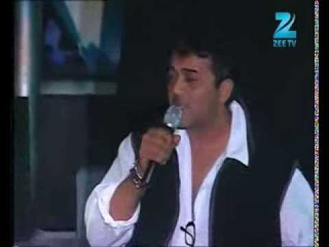 Lucky Ali and Hrithik Roshan Perform