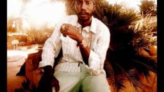 Sizzla - Be Strong lyrics