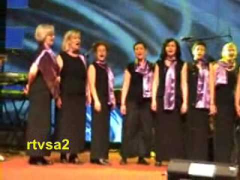 Žene Tuzlanke Djevojka je zelen bor sadila.wmv