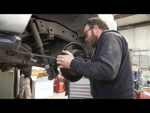2005 Toyota 4Runner Rear Differential 3rd Member Removal
