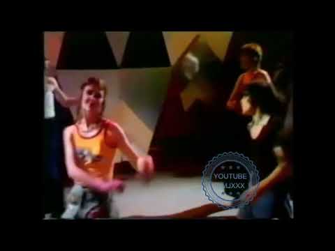 WIGAN'S CHOSEN FEW - FOOTSEE (1975) - HQ STUDIO AUDIO VIDEO EDIT