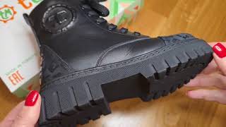 Ботинки Tomini черные с декоративной шнуровкой 0163