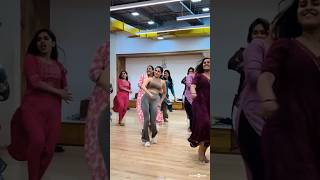 Download lagu Kay cute Profomance dance hai full control moves and fire dance samantha prabhu mp3