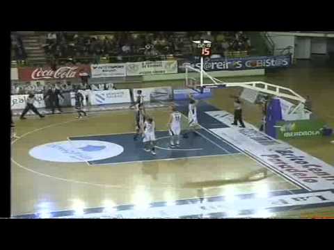 ORO C. OURENSE BALONCESTO SAD,81 - CACERES PATRIMONIO DE LA HUMANIDAD,73 (18/01/2013 0:00:00)