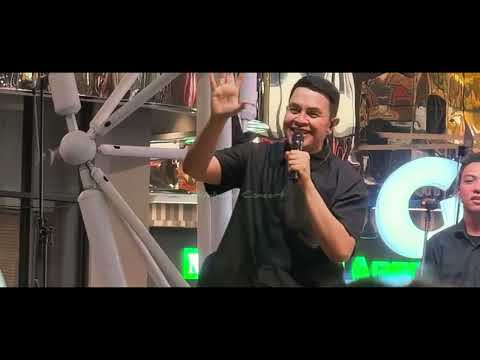 Tulus Jatuh Suka Live La Piazza Kelapa Gading 2025 
