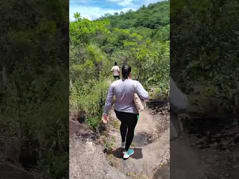 Trilha  - RIBEIRÃO DO MEIO - Próximo a Lençóis, Chapada Diamantina BA. Ajude o canal, inscreva-se.