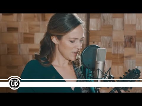 Becca Stevens & Attacca Quartet - For You The Night Is Still (Live Performance Video)
