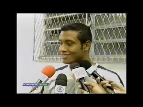 Em 2002, Vasco se prepara para enfrentar Ponte Preta