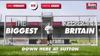 Ian Wright vs Sutton FC Goalkeeper LOL - Biggest Goalkeeper In The UK - Unfit Keeper?