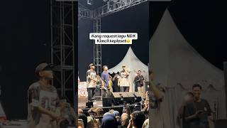 Download lagu Momen ketika Eri Prass Request lagu ke NDX AKA Kimcil Kepleset di Sragen #eripras #ndxaka #shorts mp3 Download lagu Momen ketika Eri Prass Request lagu ke NDX AKA Kimcil Kepleset di Sragen #eripras #ndxaka #shorts mp3