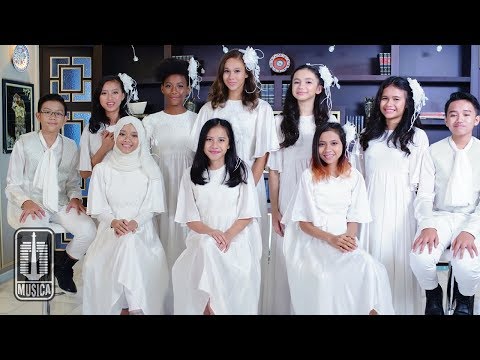 Duta Cinta & Titiek Puspa - Lagu Untuk Bunda (Official Music Video)