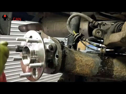 Toyota Scion Rear Wheel Hub Bearing and ABS Sensor Replacement: DIY Guide