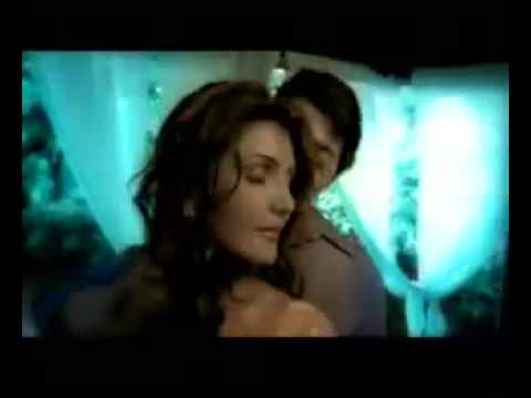 Aaja piya tohe pyaar du - meri soni meri tamanna...