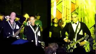 Never Going Back to New Jersey, by Less Than Jake @ The Fest 10 (Gainesville, 2011).MTS