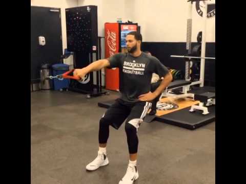 Deron Williams great core workout exercises with medicine ball and others Instagram