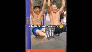 Download lagu Ternyata KAKEK LEGEND Masih Kuat mp3