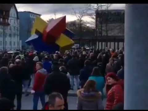 Regensburg 01.01.2022 – Großer Friedlicher Protest für Freiheit & Grundrechte ✨