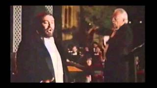 Puccini - Manon Lescaut - Donna non vidi mai (I ever never seen a lady like that)  Pavarotti