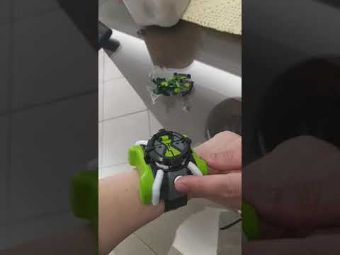 Estou vendendo meu omnitrix lançador do Ben 10