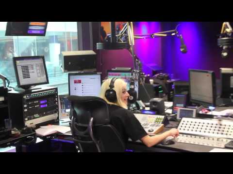 Miranda and Greg gallop through Fearne's studio ON AIR!