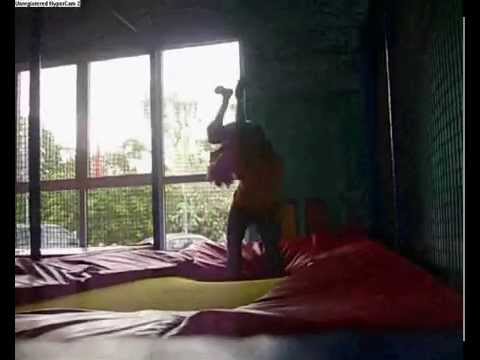 Best Moves of Mc Nick (Beat It Version).wmv