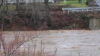 preview picture of video 'Towanda Creek Flood  of Jan. 25th, 2010'