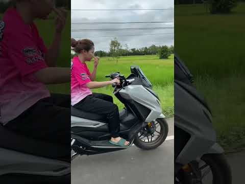 #ช่างฝน #ผู้หญิงซ่อมรถ #โรงกลึงฝน #ช่างฝนsuper100