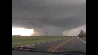 preview picture of video 'Two Funnel clouds Simultaneously Near Pender NE'