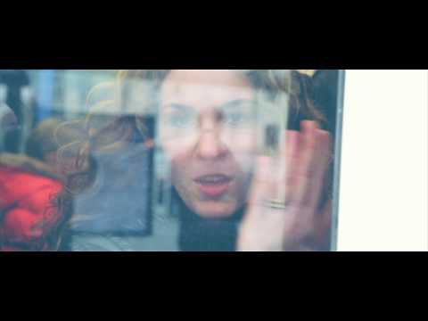 Marlow & Menia - Palast der Rapublik