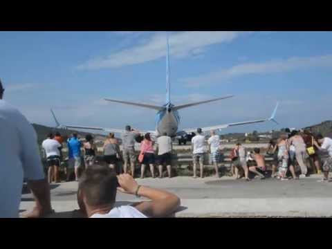 Skiathos jet blast take off