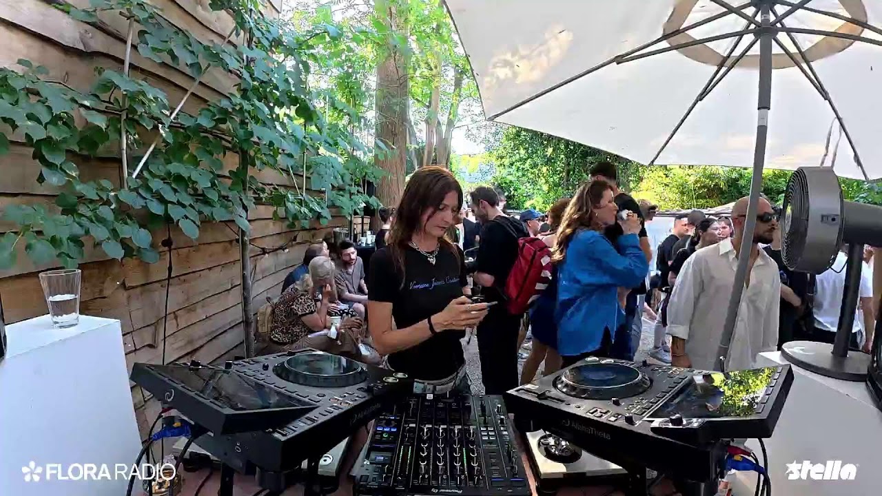 LAURA KRSMANOVIC - FLORA RADIO @ STELLA