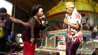 Download lagu Funny video wa DELES show in Losari mp3