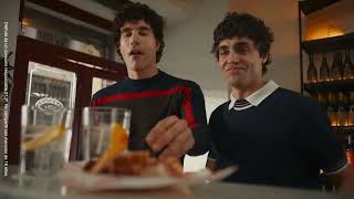 El Publicista Larios + PS21 – “Larios y Torreznos” – 2026 – Campaña de Marca anuncio