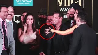 Salman Khan & Katrina FUNNIEST Moment While Taking Selfie