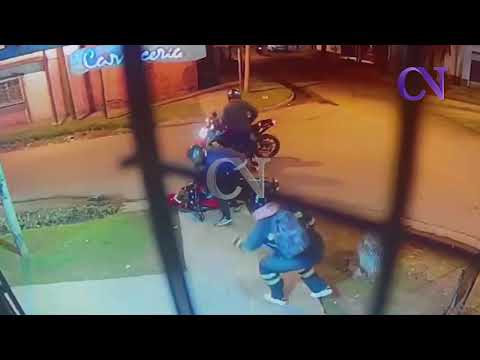 Le robaron la moto y lo balearon en una pierna