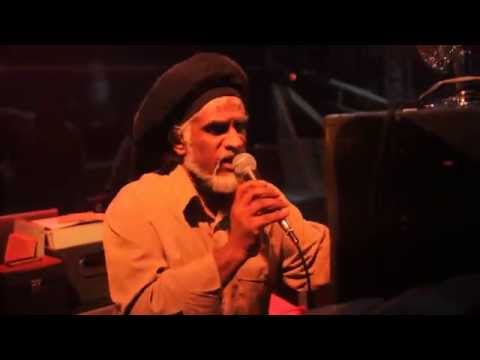 KING EARTHQUAKE // REGGAEBUS FESTIVAL 2014 // RAW EDIT 1